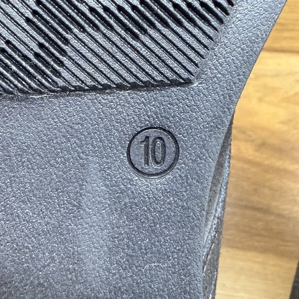 To Boot Danil Desert Chukka Boots Mens 10 Gray Suede Old Money Smart Casual